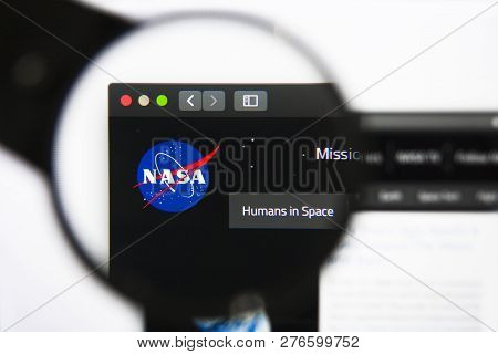 Los Angeles, California, Usa - 27 December 2018: Nasa Website Homepage. Nasa Logo Visible