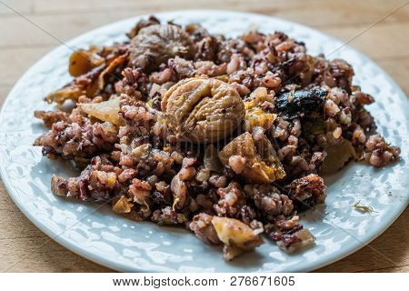 Chestnut Rice With Dried Fruits / Ic Pilav Or Pilaf