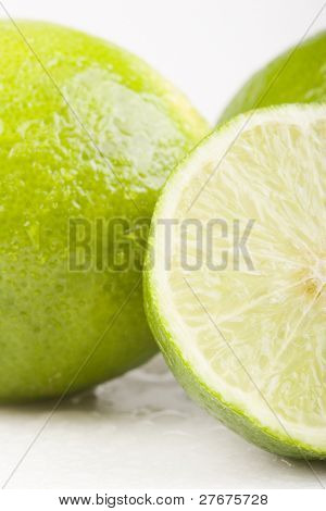 Limoni