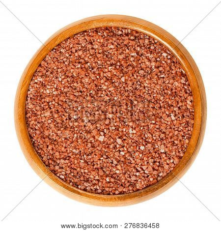 Hawaiian Red Sea Salt In Wooden Bowl. Alaea Salt, Unrefined Coarse Grain, Mixed With Iron Oxide Rich
