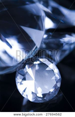 Diamanten - Edelsteine - Juwelen