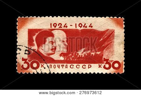 Ussr - Circa 1944: Canceled Postal Stamp Printed In Ussr (soviet Union) Shows Vladimir Lenin And Jos