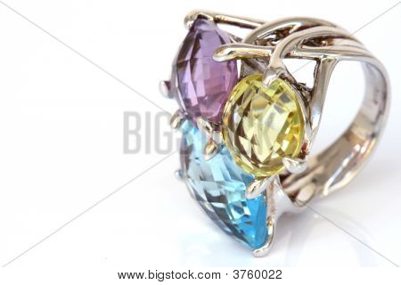 Macro Ring