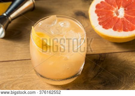 Refreshing Grapefruit Radler Ccoktail