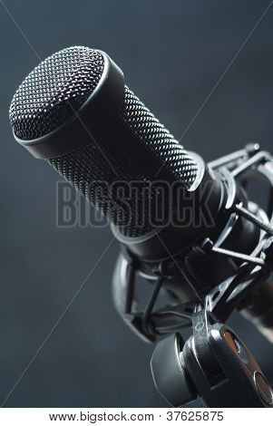 Micrófono de estudio