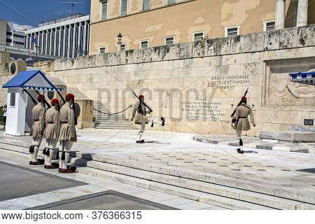 Ceremonial Changing Of The Guard In Athens