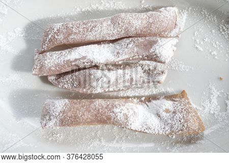 Mari Gras Fritters Spread Throughout Italy During The Carnival Period
