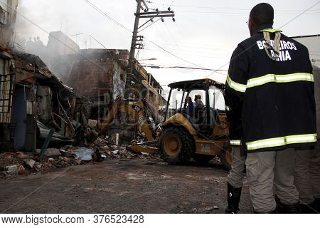 Salvador, Bahia / Brazil - May 16, 2013: Member Of The Fire Department And Volunteers Are Seen In Th