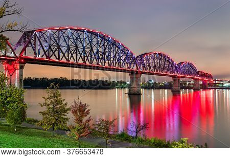 The Big Four Bridge Across The Ohio River Between Louisville, Kentucky And Jeffersonville, Indiana