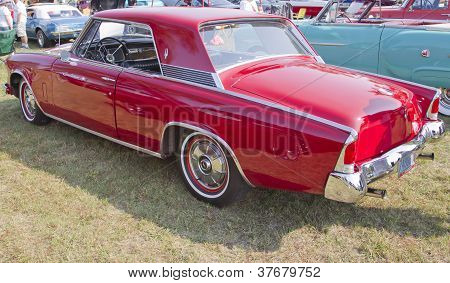 1964 Studebaker Gt Hawk boční pohled