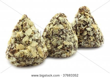 Drie chocolade truffels