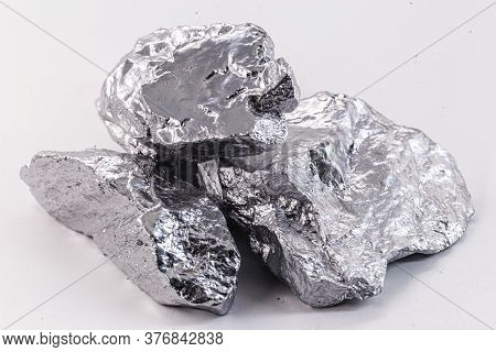 O Tantalum Or Tantalum. Chemical Element Used In Industry, Used In Metal Alloys.