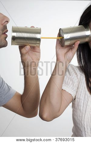 Comunicazione con lattine