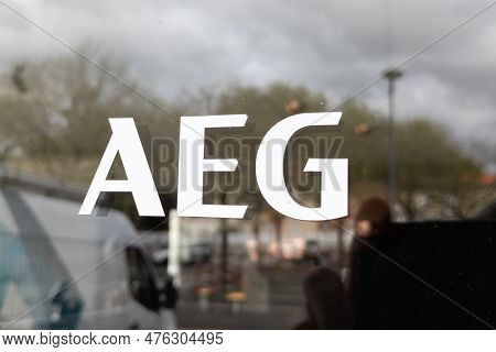 Bordeaux , Aquitaine  France - 05 09 2023 : Aeg Electronic Corporation Logo Brand Shop And Text Sign
