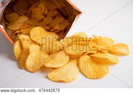 Potato Chips, Delicious Bbq Seasoning Spicy For Crips, Thin Slice Deep Fried Snack Fast Food In Open