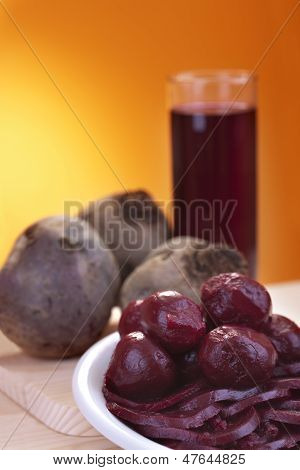 beetroot salad and beetroot juice