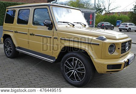 Itterbeck, Germany March 12 2023 A  Mercedes  Jeep Stands In Front Of The Mercedes Dealer. It's A Me