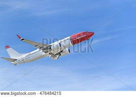 Barcelona, ​​spain; March 12, 2023: Boeing 737-800 Airplane Of The Norwegian Air Suecia Company, Tak