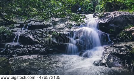 A Lin Yuen Terrace Falls, Hong Kong