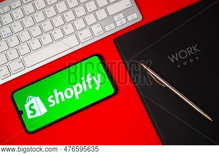 Kyoto City, Japan - May 05, 2023: The Logo Of Shopify Visible On A Smartphone Screen