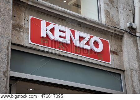 Bordeaux , Aquitaine  France - 05 19 2023 : Kenzo Sign Text And Logo Brand Wall Facade Entrance Luxu