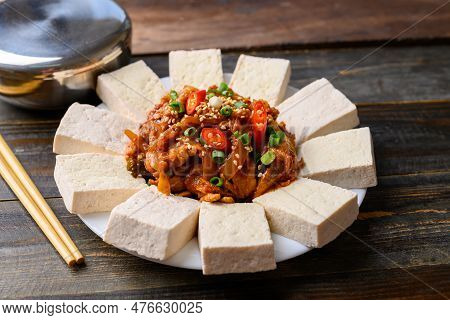 Korean Food, Tofu And Stir Fried Kimchi With Pork (dubu Kimchi)
