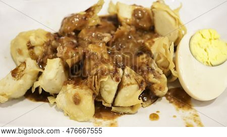 Close Up Of Batagor Siomay Bandung Popular Street Food From Bandung, Indonesia, Consist Of Tofu, Fis