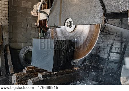 Saw For Cutting Granite. Large Cutter Cuts Granite. Stone Processing Machine. Stone Cutting At The F