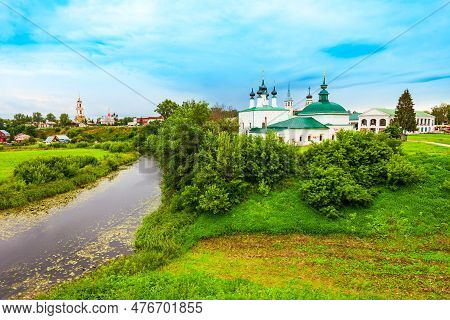 Church Of The Entry Into Jerusalem And Pyatnitskaya Church Of St. Paraskevi Pyatnitsa In Suzdal City