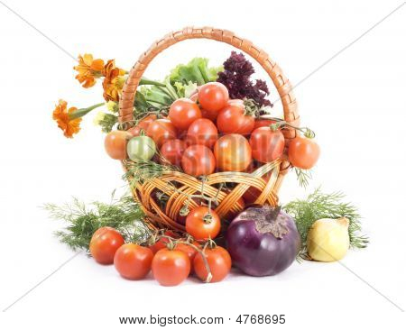 ผักบนพื้นหลังสีขาว