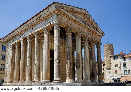Vienne, France, May 26, 2023 : The Temple Of Augustus And Livia Is A Roman Peripteral Hexastyle Cori