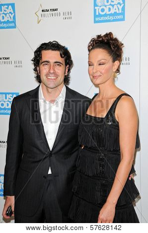 Dario Franchitti and wife Ashley Judd at the USA Today Hollywood Hero Gala honoring Ashley Judd,  Montage Hotel, Beverly Hills, CA.  11-10-09