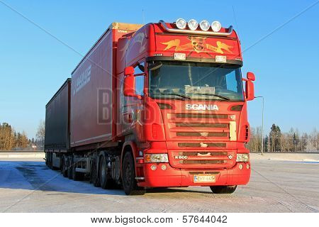 Red Scania R500 Long Haulage Truck In Winter