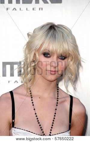Taylor Momsen  at the Los Angeles Premiere of 'Transformers Revenge of the Fallen'. Mann Village Theatre, Westwood, CA. 06-22-09