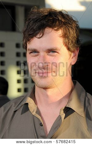 Tom Everett Scott  at the Los Angeles Premiere of 'A Perfect Getaway'. Arclight Cinerama Dome, Hollywood, CA. 08-05-09