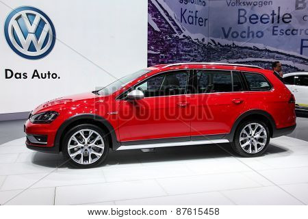 NEW YORK - APRIL 1: Volkswagen exhibit Volkswagen Golf Sport wagen alltrack at the 2015 New York International Auto Show during Press day, public show is running from April 3-12, 2015 in New York, NY.