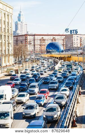 Many Cars On Leningradskoye Shosse In Spring