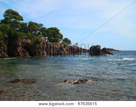 red rocks Agay