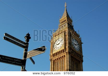 Big Ben-Sign Post