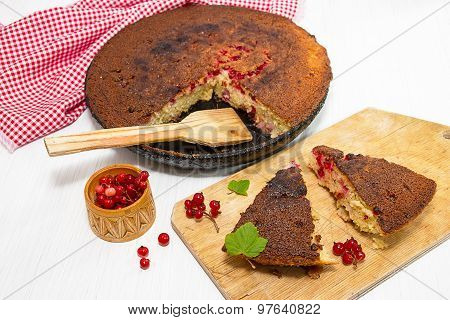 Mannik With Red Currants