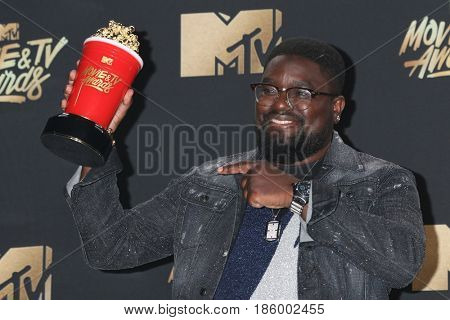 LOS ANGELES - MAY 7:  Lil Rel Howery at the MTV Movie and Television Awards on the Shrine Auditorium on May 7, 2017 in Los Angeles, CA