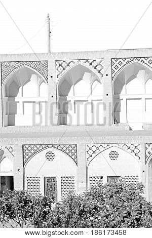 In Iran The  Antique   House