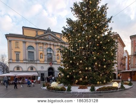 Christmas Market With Huts Lit And Decorated