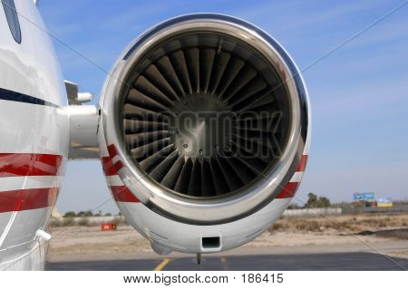 Motor a jato
