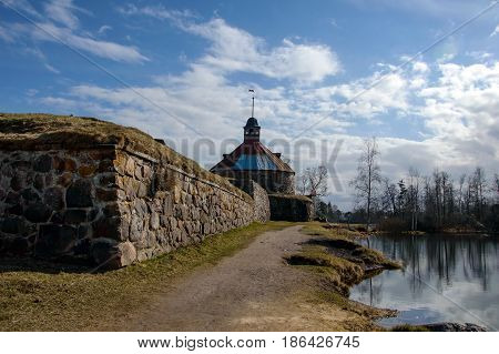 Fortress Korela (Russian, Swedish and Finnish centuries), a stone building in the city of Priozersk, on the island of the river Vuoksi. A historic heritage place for tourism.