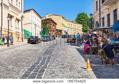 People And Gift Shops On Andriyivskyy Descent