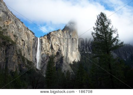 Bridalveil Falls