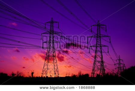 Pilone tramonto infuocato