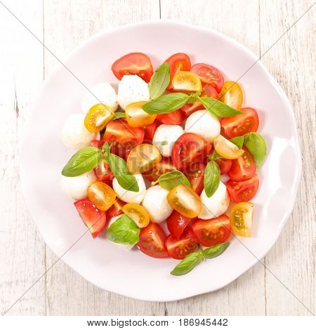 tomato salad with mozzarella and basil