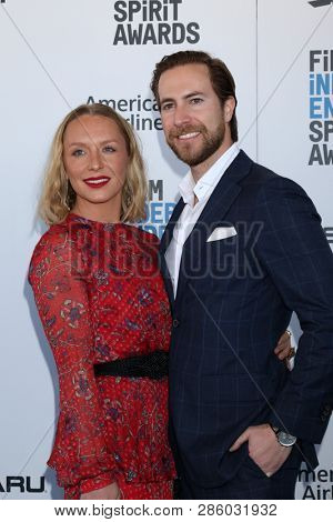 LOS ANGELES - FEB 23:  Annie Starke, Marc Albu at the 2019 Film Independent Spirit Awards on the Beach on February 23, 2019 in Santa Monica, CA